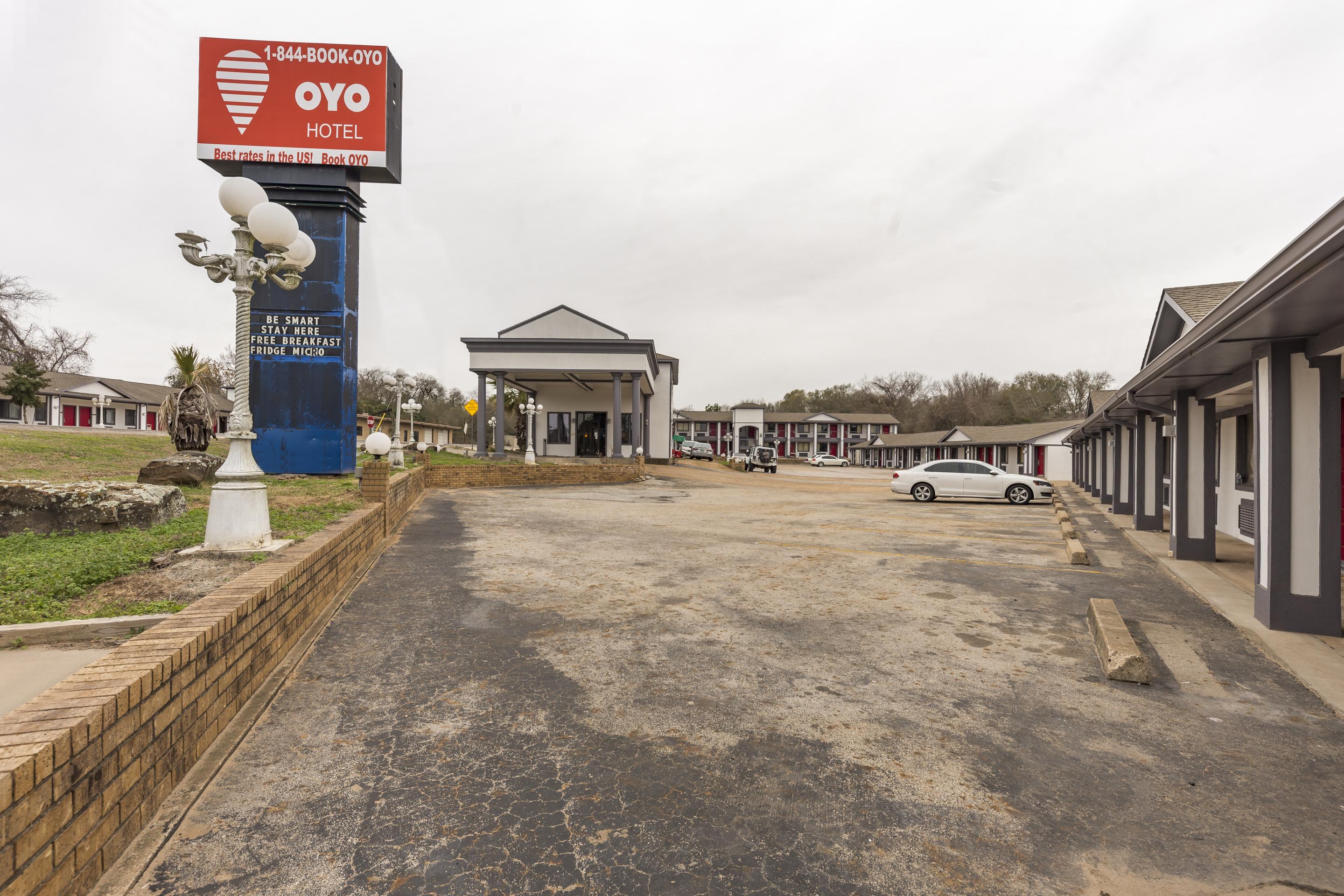 Oyo Hotel Jewett Tx Southwest I-45 エクステリア 写真